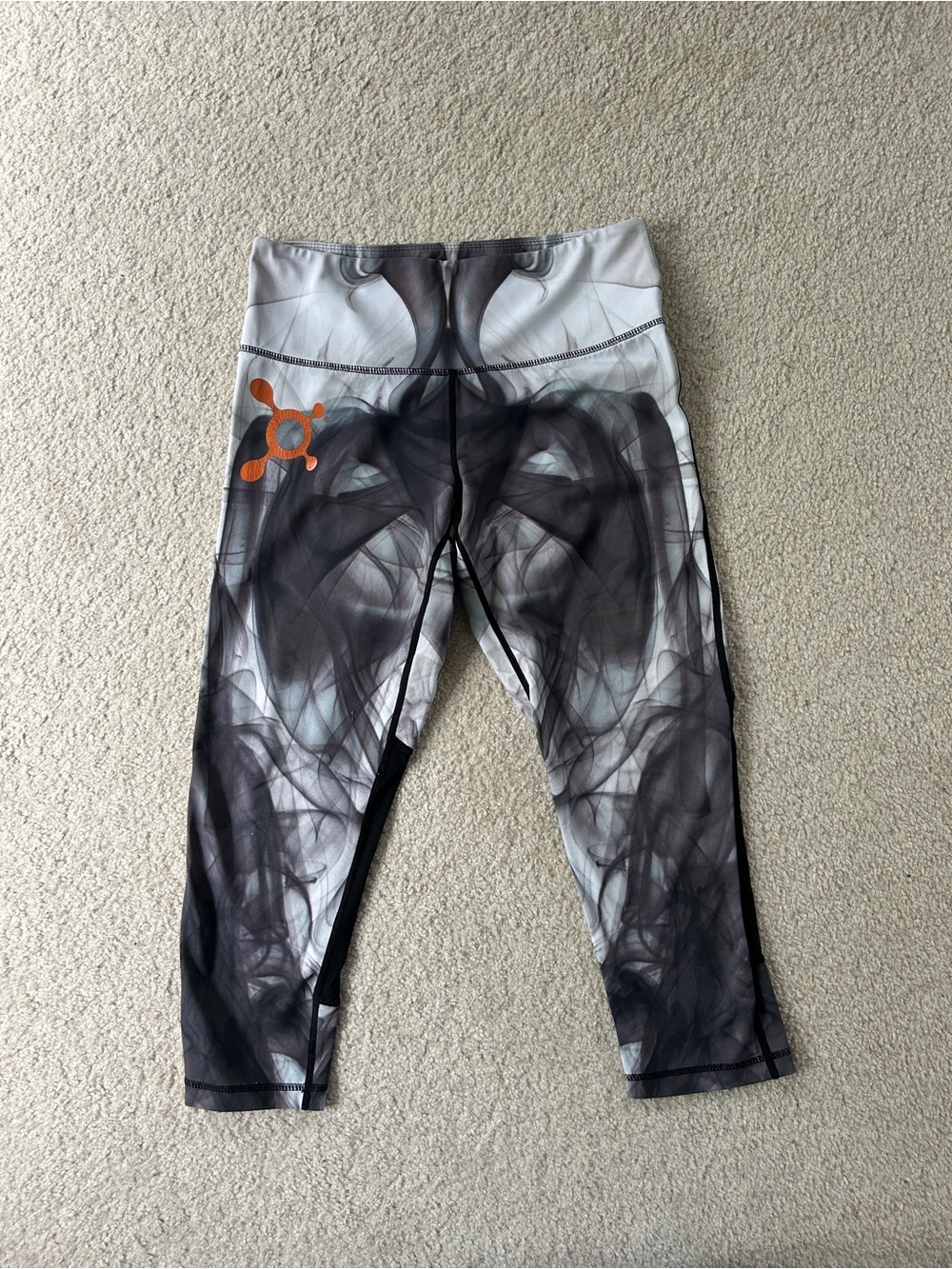 Orangetheory Black & White Smoke-Print Capri Leggings with Orange Logo